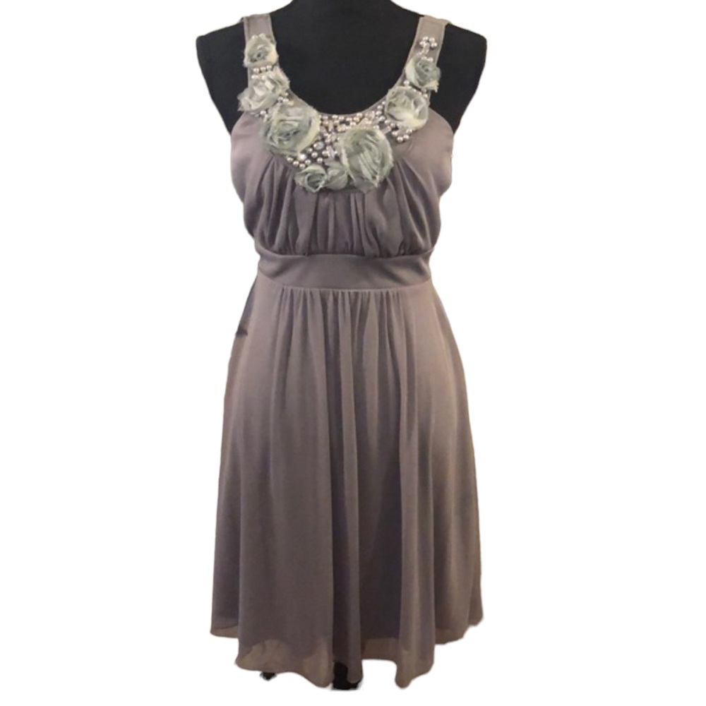 STUDIO Y CHIFFON FLORAL AND BEADED EMBELLISHED FRONT DRESS GRAY SIZE MEDIUM